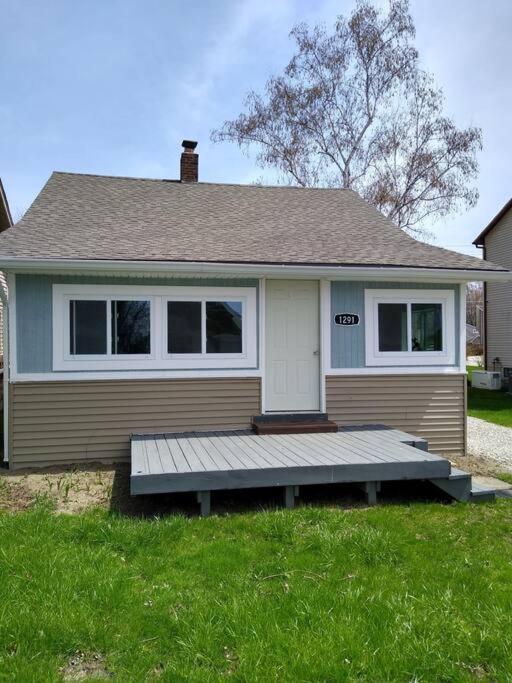 Charming And Happy Walled Lake Mi Cottage Novi Exteriör bild