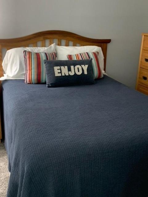 Charming And Happy Walled Lake Mi Cottage Novi Exteriör bild